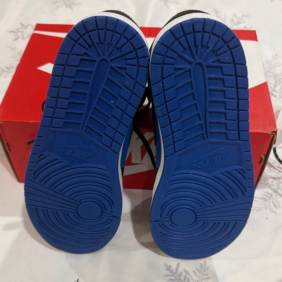 Air Jordan 1 Mid Men’s Black and Blue Sneakers - Picture 11 of 12